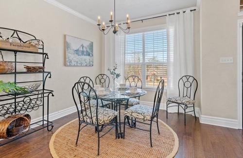 Salado House | Spacious House in Quaint Village