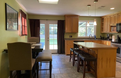 Gonzales House | Spacious house on quiet, dead-end street in Gonzales