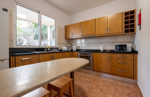 Camara de Lobos House | Spacious house, family friendly with 3 bedrooms.