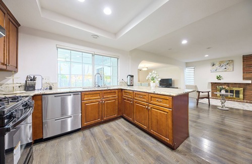 Hacienda Heights House | Spacious house with hool in charming Hacienda Heights