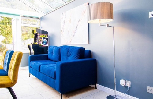 Patchway House | Spacious House w/Game Room in Bristol