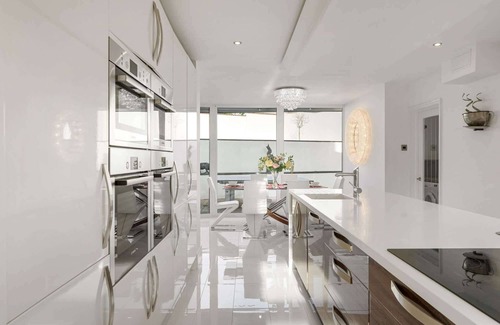 Dawlish House | Spacious House w/Pool, Games Room, Private Parking