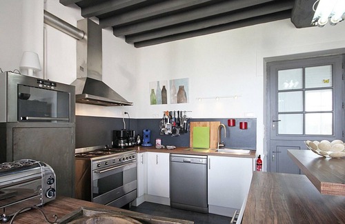 Laleu Cottage | Spacious House with Covered Pool and WIFI in Laleu