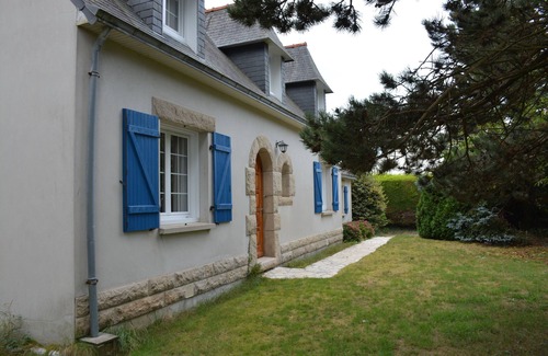 Plomodiern House | spacious house with large garden and terrace in the Bay of Douarnenez