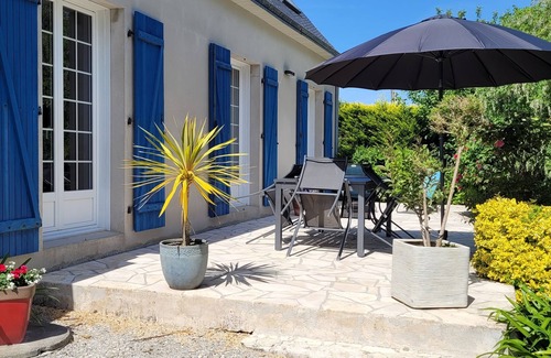 Plomodiern House | spacious house with large garden and terrace in the Bay of Douarnenez