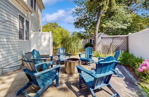 Dennis Port House | Spacious house within walking distance to Sea Street Beach + Pelham House