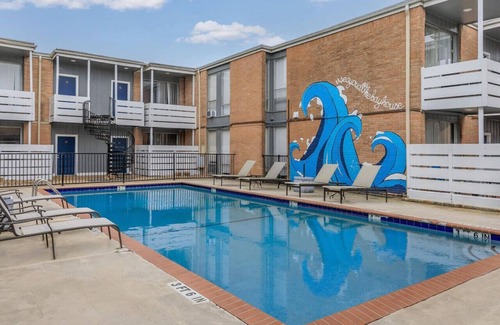 Nassau Bay Apartment | Spacious Houston Downtown, Near NASA Space Center.