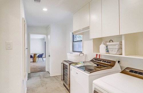 The Villages House | Spacious Houston Home w/Pool - Near The Galleria!