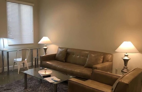 Huntington Beach Apartment | Spacious Huntington Beach 1BR | Free Parking | Desk+Wi-Fi | by GLS