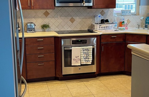 North Wildwood House | Spacious in North Wildwood with roof top deck and fireplace 2 family space