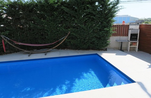 Atouguia da Baleia House | Spacious, Insta-worthy Villa, Private Pool, Garden