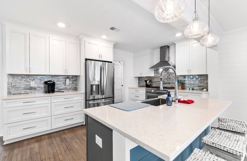 Isle of Palms House | Spacious Isle of Palms Beach Home with Hot Tub, Game Room, & Modern Amenities