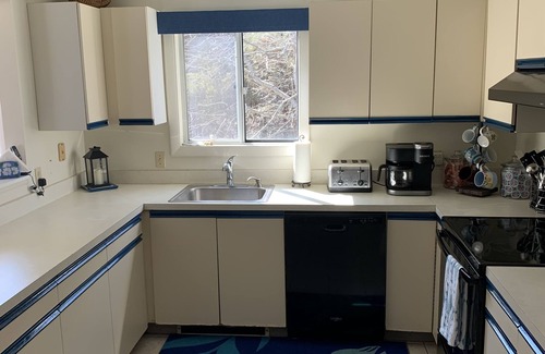Katama House | Spacious Katama Home-Open during Martha's Vineyard Striped Bass & Bluefish Derby