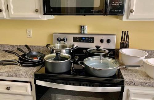 Durham House | *Spacious King Suite- central to Duke/UNC/Airport