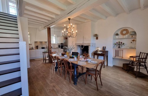 Saint-Haon-le-Chatel Cottage | Spacious lodging in Saint-Haon-le-Châtel, pets allowed