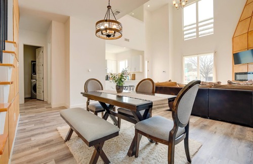 Park Central House | Spacious Lake Highland Townhome W/Pool!