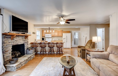 Westminster House | Spacious Lake House Retreat!
