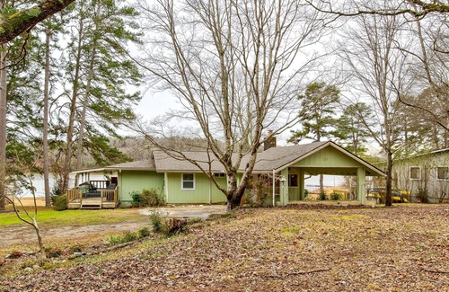 Westminster House | Spacious Lake House Retreat!