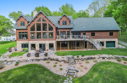 Alexandria Cabin | Spacious Lakefront Cabin w/Private Beach/Dock, Arcade, Game Room