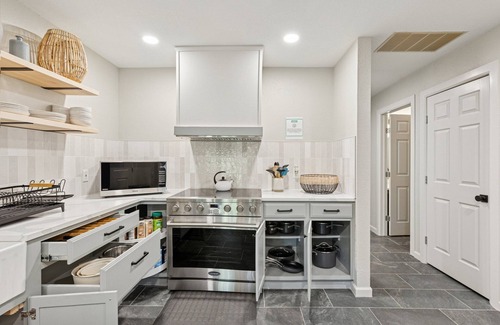 Central Oklahoma City House | Spacious Lakeview 4BR Home | Hot Tub, Grill, Patio #LW