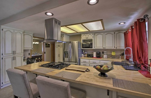 Lancaster House | Spacious Lancaster Family Ranch - BBQ & Patio