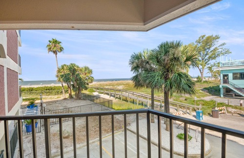 St. Pete Beach Condo | 🌊 Spacious Layout with Stunning Bay Views