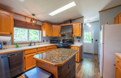 Cedar House | Spacious Leelanau Home Near Lake
