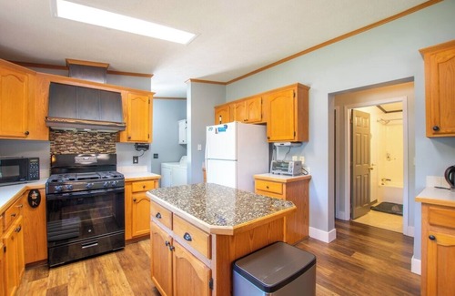 Cedar House | Spacious Leelanau Home Near Lake