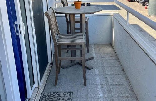 South Mission Beach Condo | Spacious, Light/Bright, Balcony w/Bay View, Garage