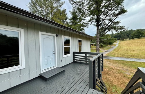 Cullowhee Condo | Spacious, Light Filled Apt. - Nestled along the Tuckasegee River, 2 Mi. from WCU