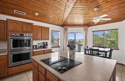 Flagstaff House | Spacious Lodge with Game Room and Peak Views on 2.5 acres
