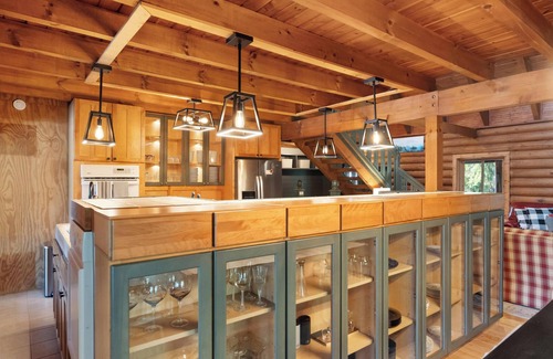 Charlevoix Ski Chalet | Spacious Log Cabin for 16+ at ThePinecrestChalet Hot tubs, air hockey, fireplace