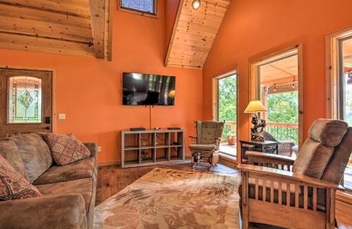 Eureka Springs House | Spacious Log Cabin with Fire Pit and Game Room!