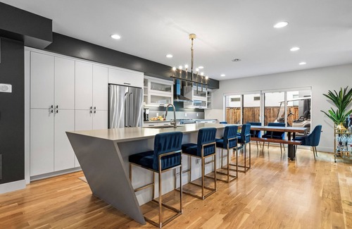 Highland House | Spacious LoHi Home With Denver Skyline Rooftop Views