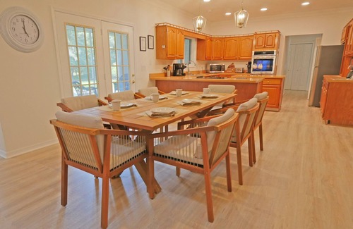 Fellowship House | Spacious & Lovely 4-BR Home Minutes to WEC, HITS