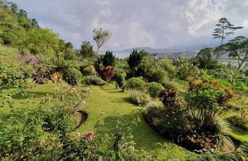 Bedugul Villa | Spacious, Luxurious Lake Cabin in the Fresh Mountain Air of Bedugul