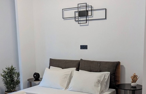 Preveza Apartment | Spacious, luxury apartment 5 min from centre of town