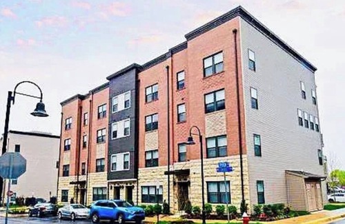 Ashburn House | Spacious Luxury at One Loudoun