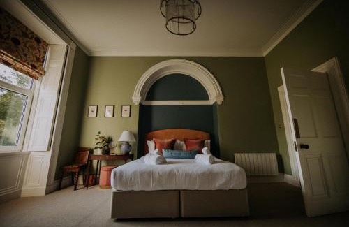 Grange-over-Sands Apartment | Spacious, Luxury home nr Cartmel & Lake Windermere