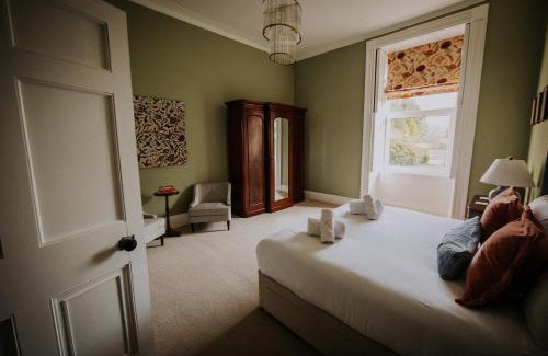 Grange-over-Sands Apartment | Spacious, Luxury home nr Cartmel & Lake Windermere