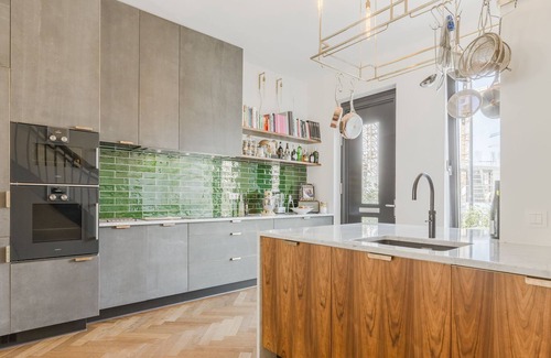 Amsterdam West House | Spacious luxury home w / 4 bedrooms and garden 5mins from center. Families only.