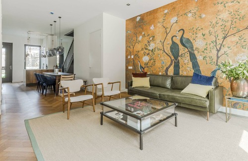 Amsterdam West House | Spacious luxury home w / 4 bedrooms and garden 5mins from center. Families only.