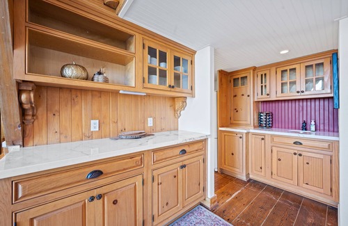 Wrightwood House | Spacious, Luxury, Picturesque "Mountain High Manor"- Ski Resort Town!