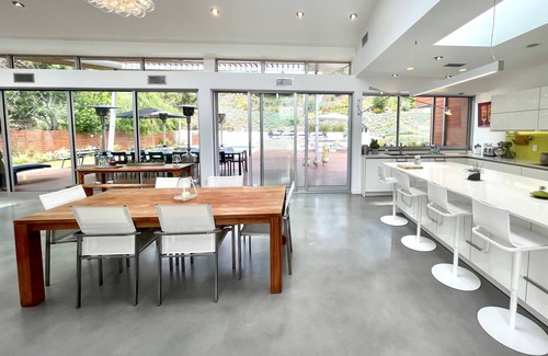 Muirlands West House | Spacious Luxury Villa - Seamless Indoor-Outdoor Living and Contemporary Design