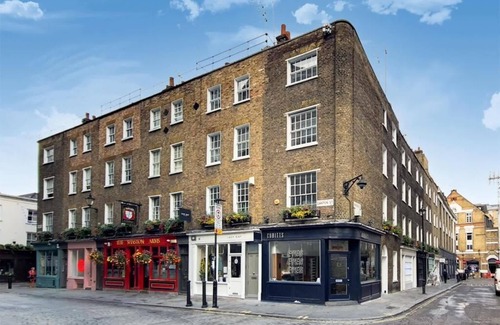 Carnaby Apartment | Spacious Maisonette Townhouse in the heart of Soho