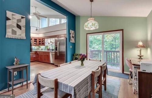 Atlanta House | Spacious Mid-Century with tons of amenities!