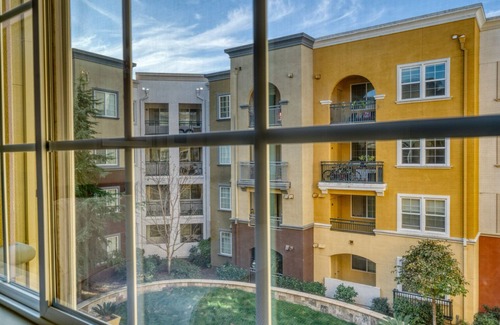 Milpitas Apartment | Spacious Milpitas 2BR w/W/D, Parking & Gym, near highways, by Blueground