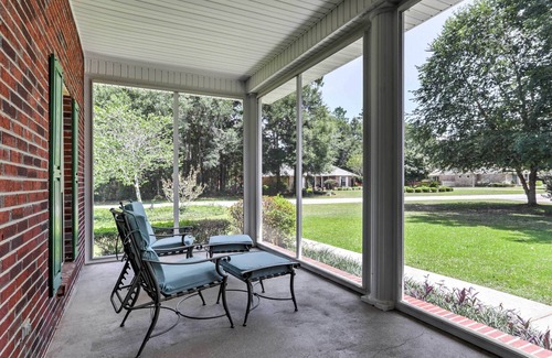 Milton House | Spacious Milton House w/Porch - on Golf Course!