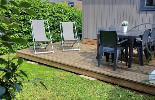 Jullouville-les-Pins House | Spacious Mobile Home near Beach, Pools, and City Center - Sleeps 6, 3 Bedrooms, 2 Baths