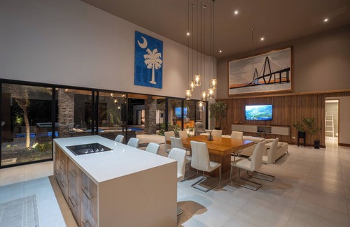 Tamarindo Villa | Spacious & Modern 5-bedroom villa in Hacienda Pinilla